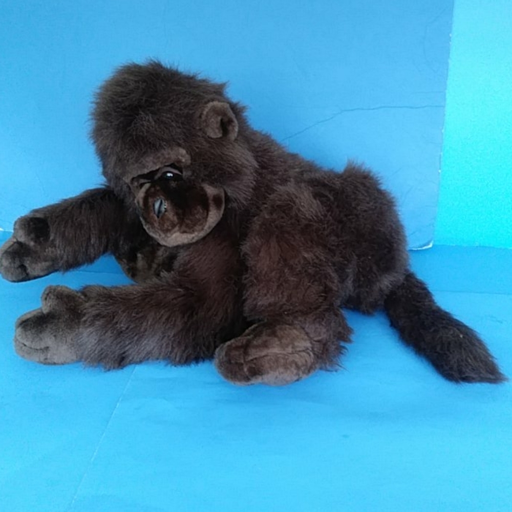 LIKE NEW FAO SCHWARZ COLLECTIBLE CHARACTER
